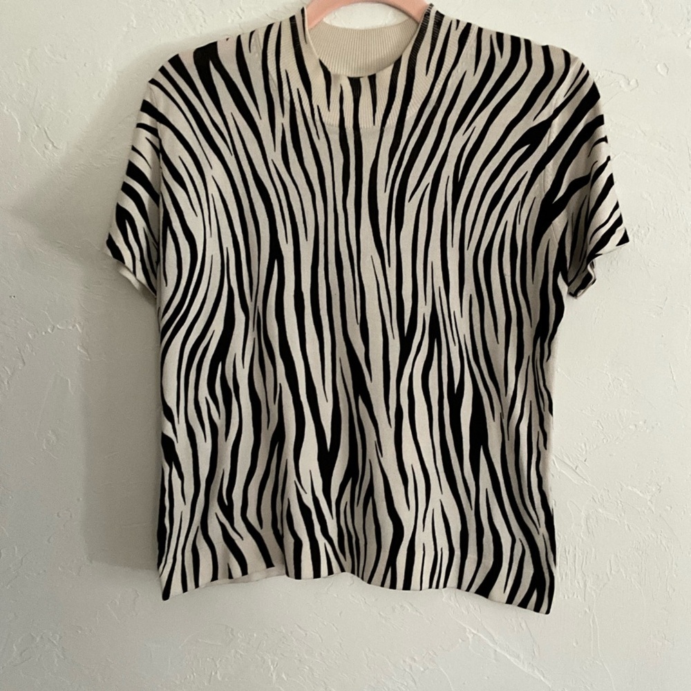 City Silk Zebra Print Short Sleeve Knit Top Size P/M